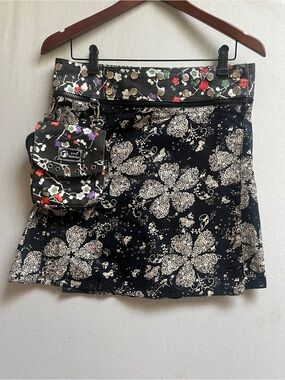 Zand Amsterdam Reversible Wrap Skirt Floral Geometric Adjustable Snap Pouch